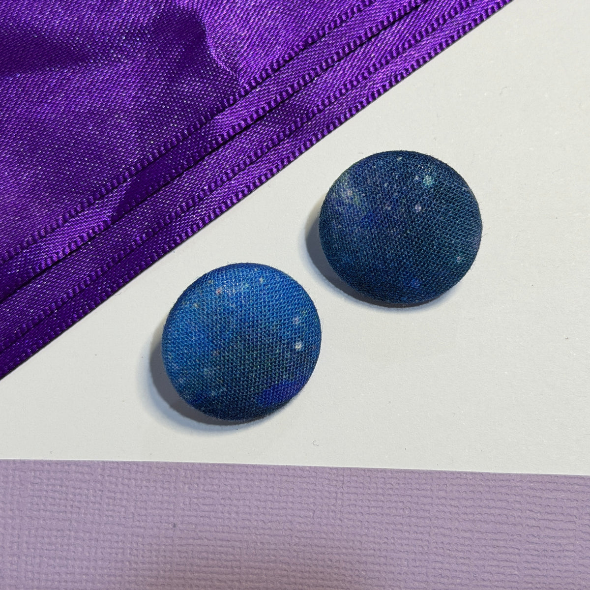 Fabric covered button earrings 23mm