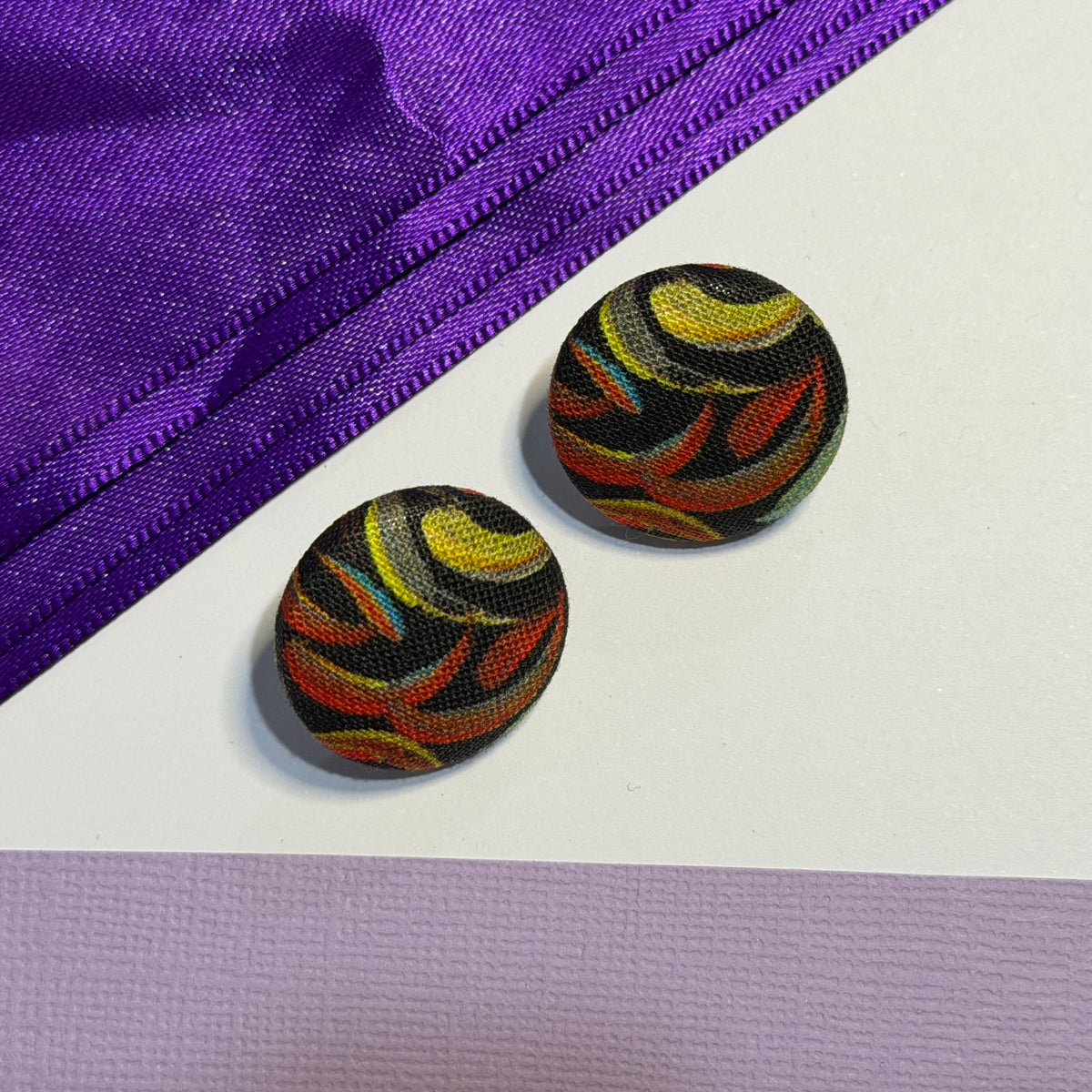 Fabric covered button earrings 23mm