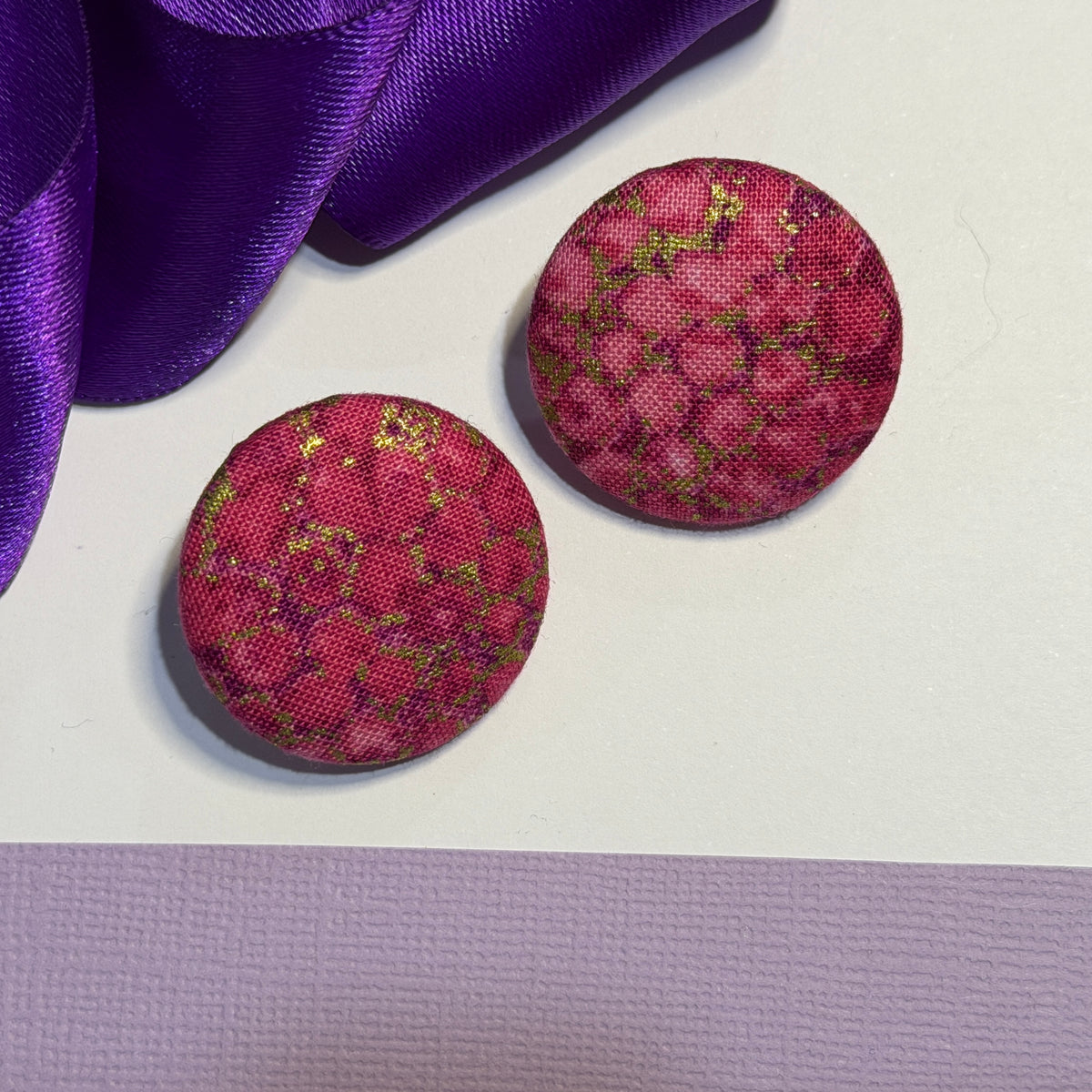 Fabric covered button earrings 27mm