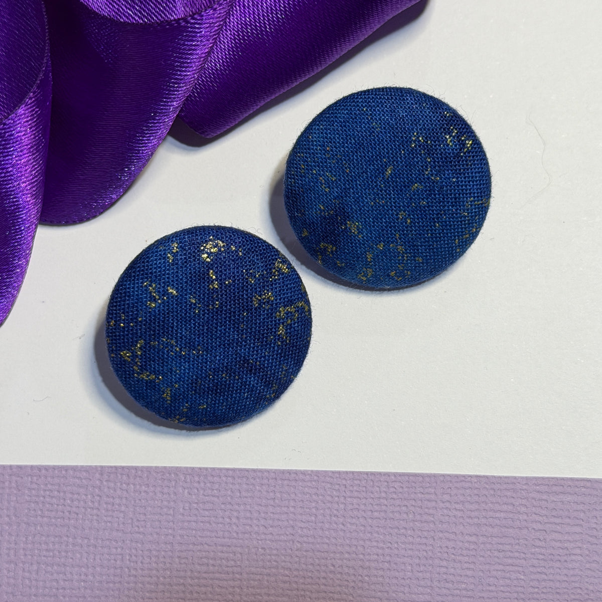 Fabric covered button earrings 27mm