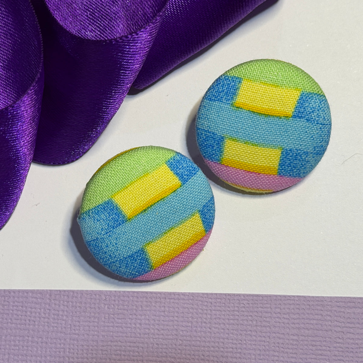 Fabric covered button earrings 27mm