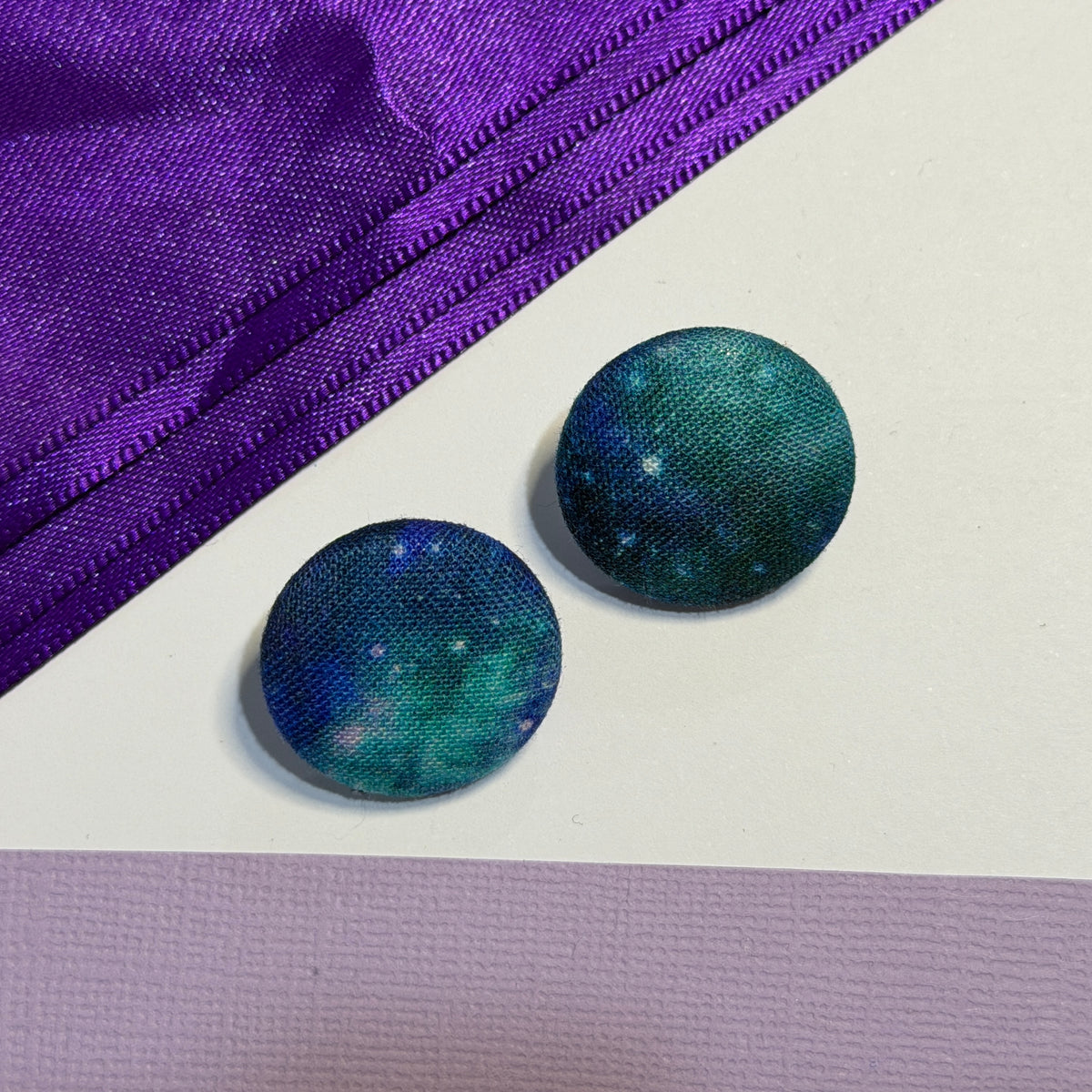 Fabric covered button earrings 23mm