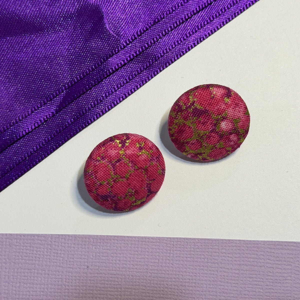 Fabric covered button earrings 23mm