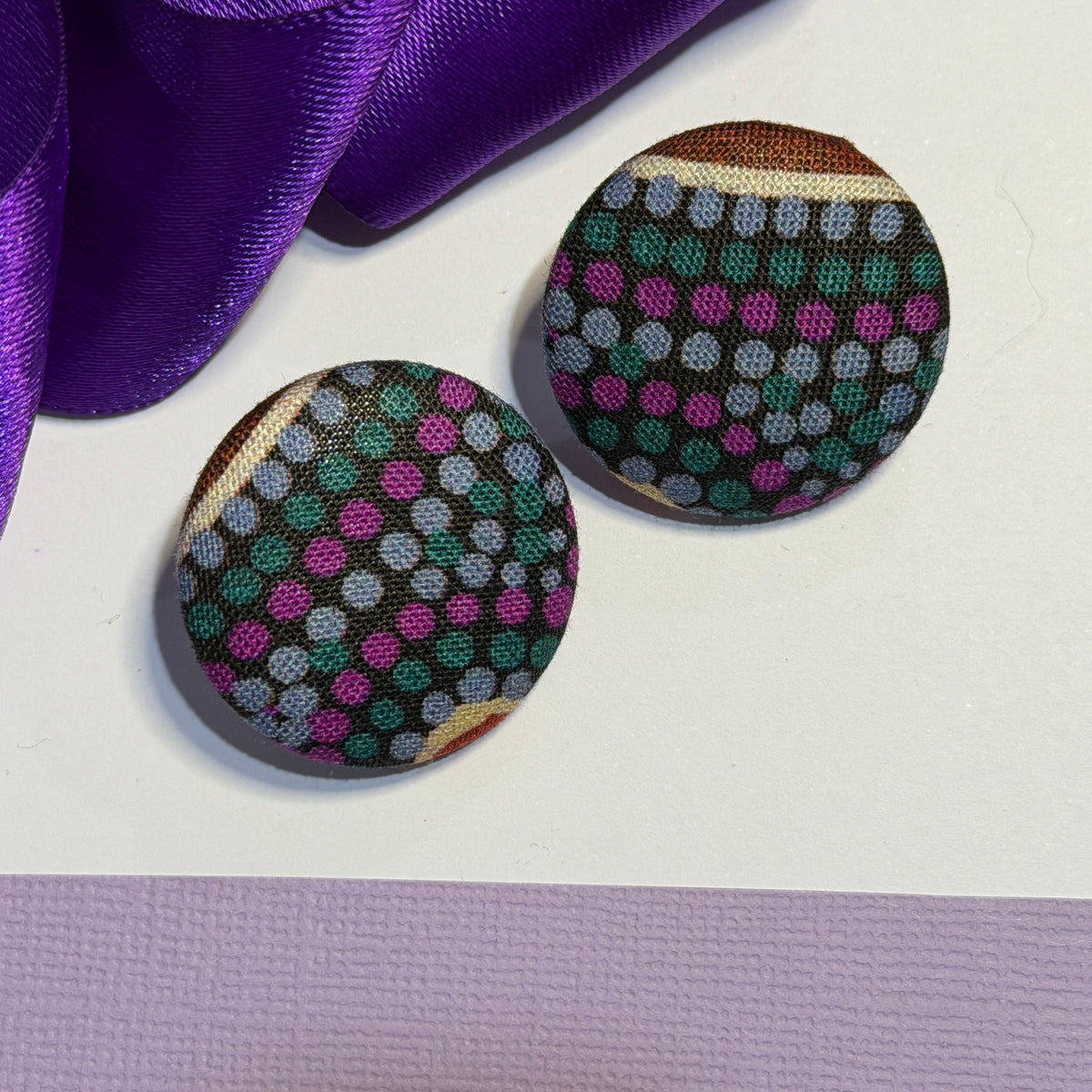 Fabric covered button earrings 27mm