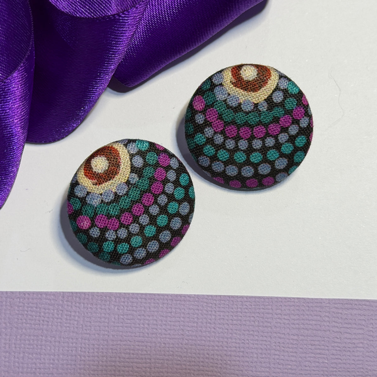 Fabric covered button earrings 27mm