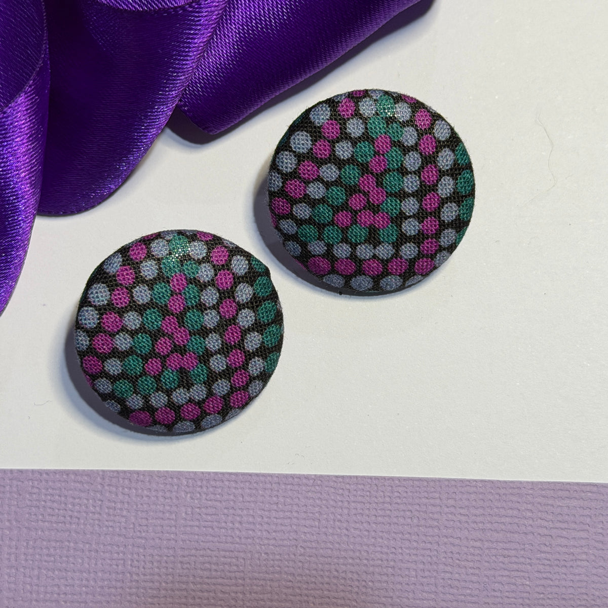 Fabric covered button earrings 27mm