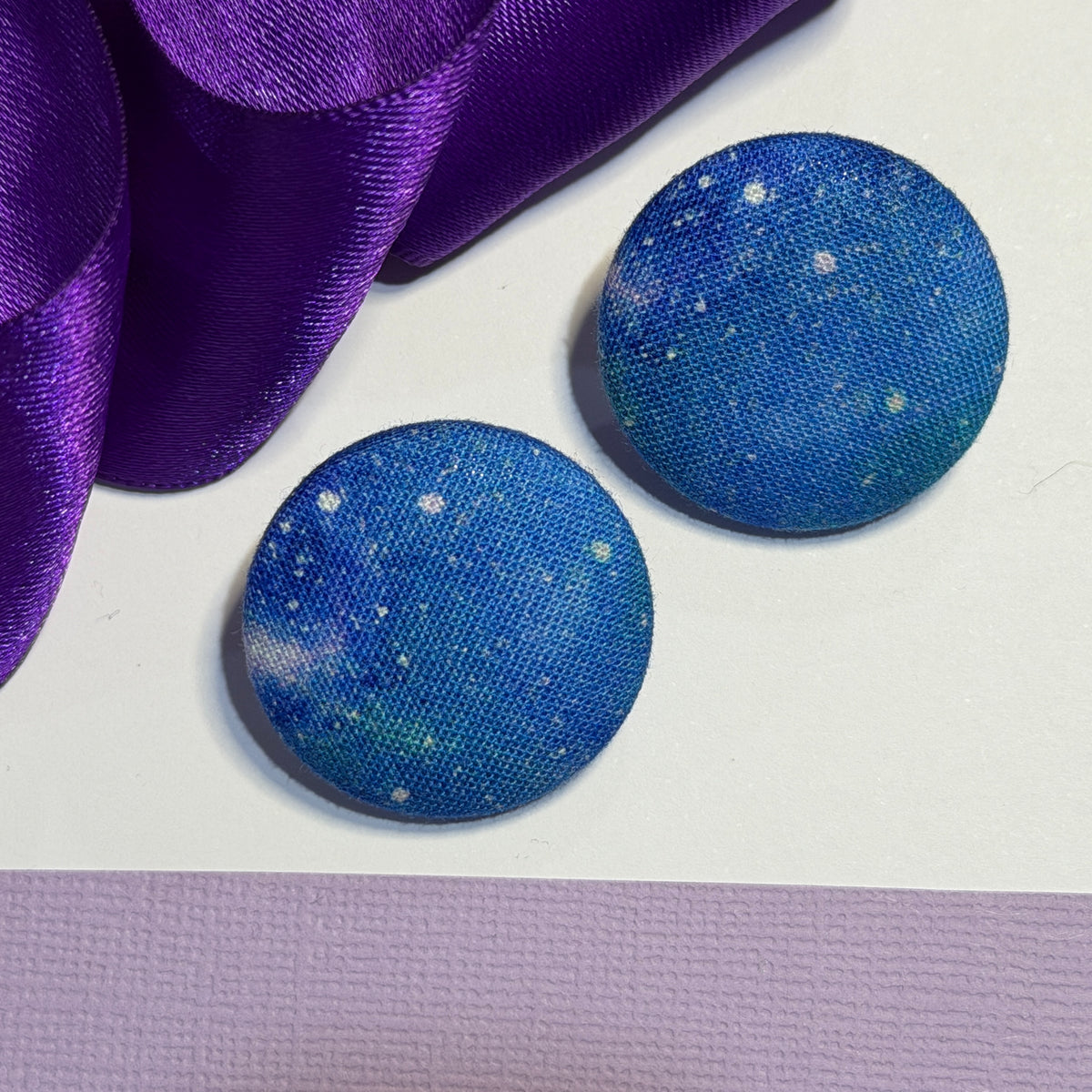 Fabric covered button earrings 27mm