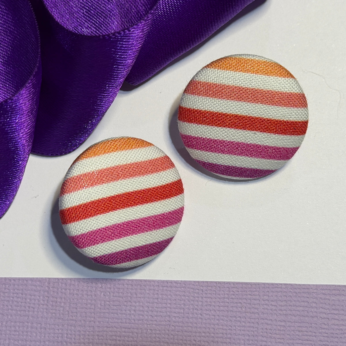 Fabric covered button earrings 27mm